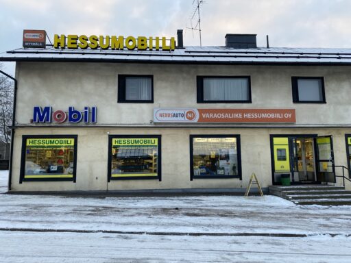 Hessumobiilin julkisivu Vantaan Hämeenkylässä